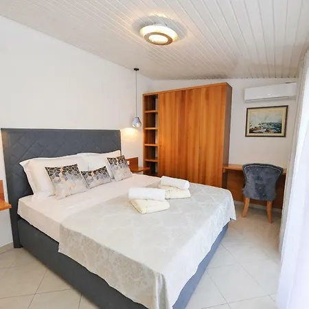 Private Oasis-villa Sandina Apartament
