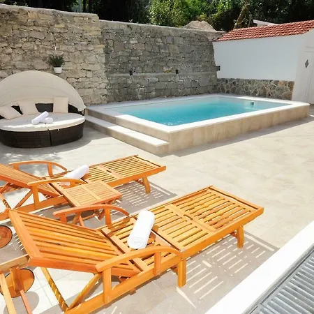 Private Oasis-villa Sandina