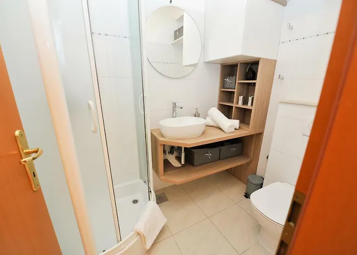 Private Oasis-villa Sandina