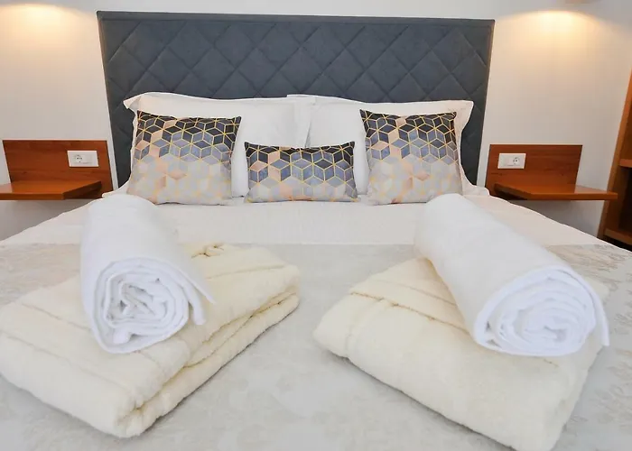 Private Oasis-villa Sandina * Split