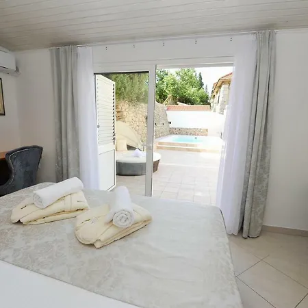 Private Oasis-villa Sandina * Split