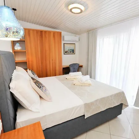 Private Oasis-villa Sandina * Split