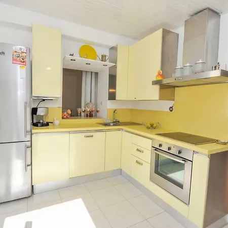 Apartment Private Oasis-villa Sandina