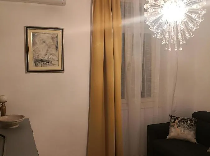 Private Oasis-villa Sandina דירה