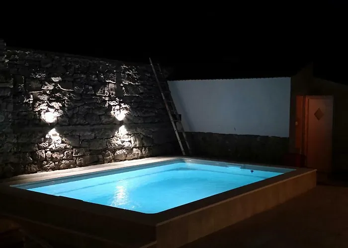 Private Oasis-villa Sandina דירה *