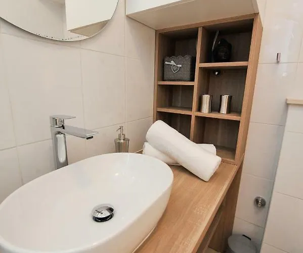 Private Oasis-villa Sandina * ספליט