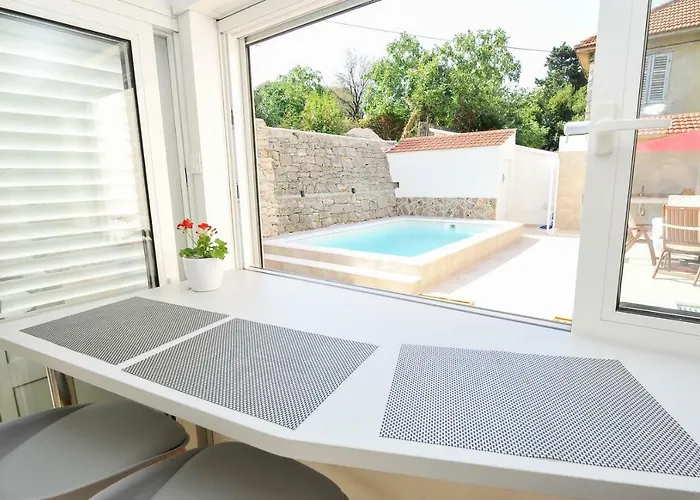 Private Oasis-villa Sandina דירה