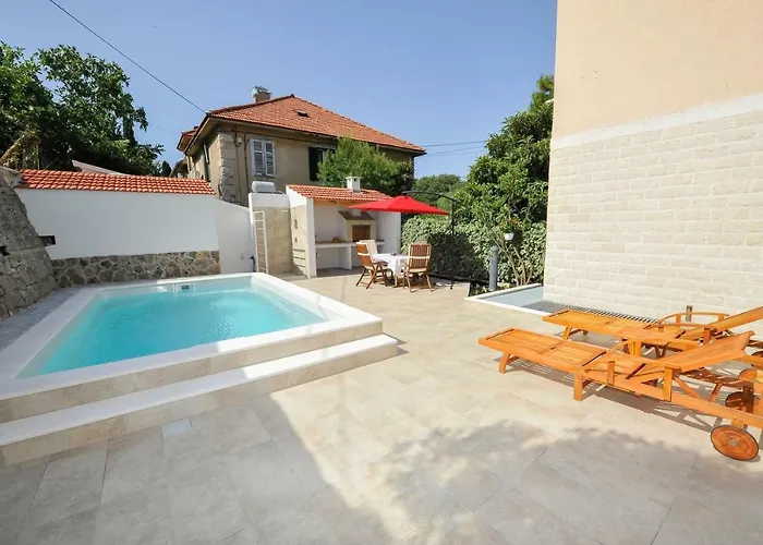 דירה Private Oasis-villa Sandina